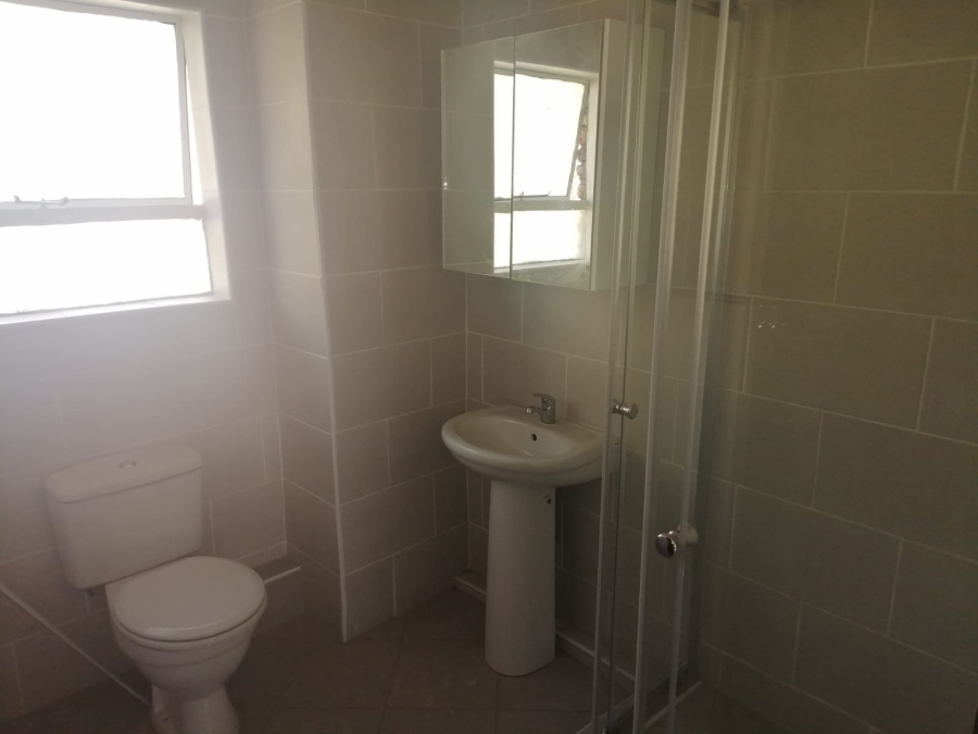 2 Bedroom Property for Sale in Pretoria North Gauteng