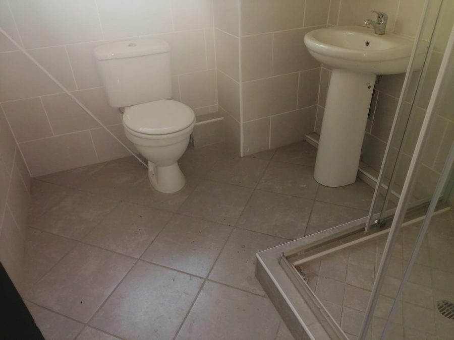 2 Bedroom Property for Sale in Pretoria North Gauteng