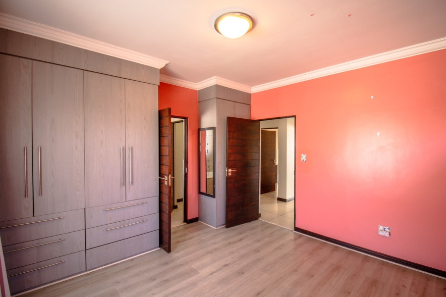 4 Bedroom Property for Sale in Midstream Estate Gauteng