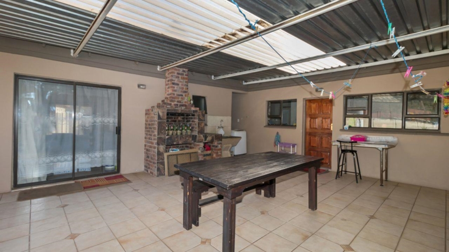 4 Bedroom Property for Sale in Clubview Gauteng