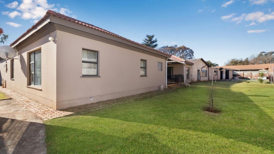 4 Bedroom Property for Sale in Clubview Gauteng