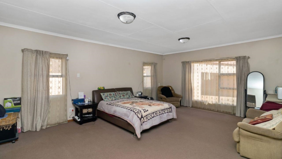 4 Bedroom Property for Sale in Clubview Gauteng