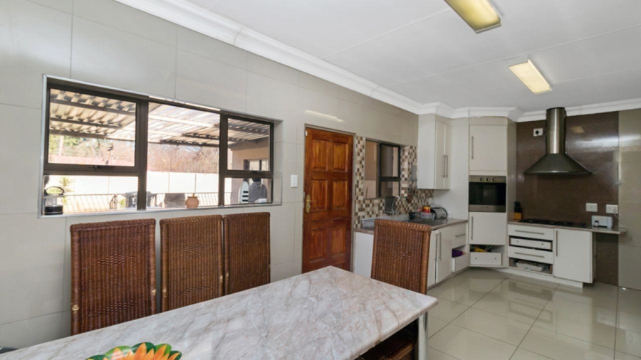 4 Bedroom Property for Sale in Clubview Gauteng