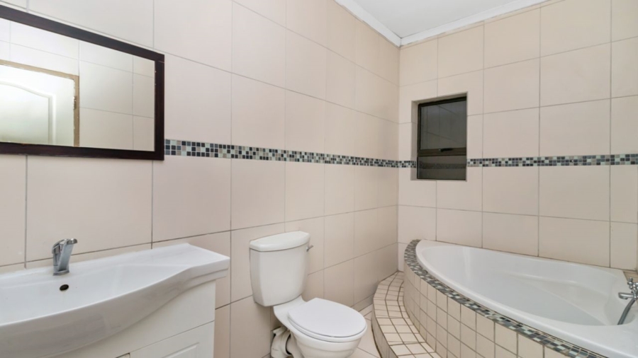 4 Bedroom Property for Sale in Clubview Gauteng