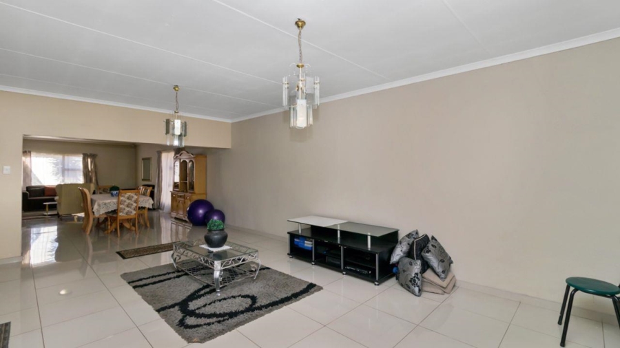 4 Bedroom Property for Sale in Clubview Gauteng