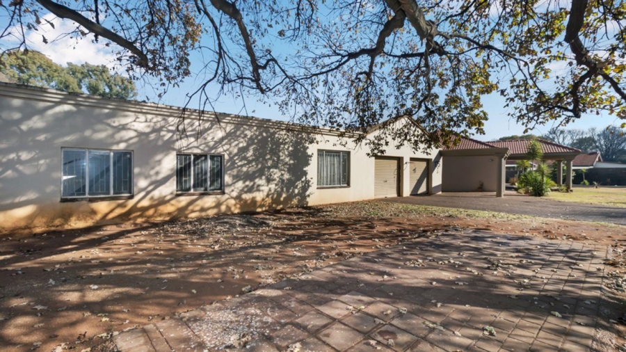 4 Bedroom Property for Sale in Clubview Gauteng