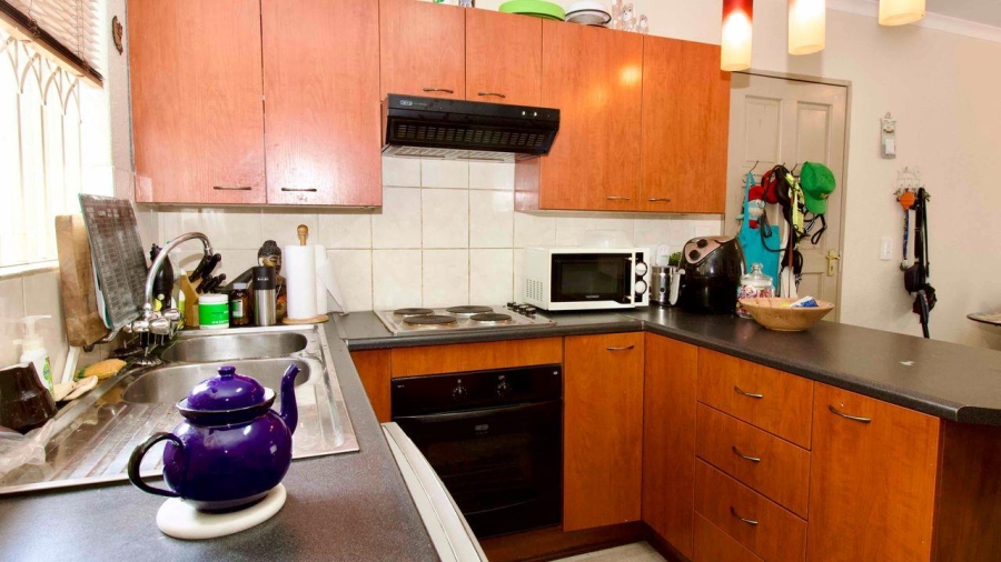 2 Bedroom Property for Sale in Kosmosdal Gauteng
