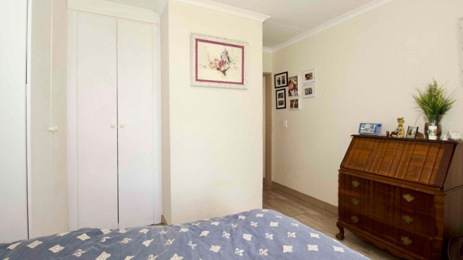 2 Bedroom Property for Sale in Kosmosdal Gauteng
