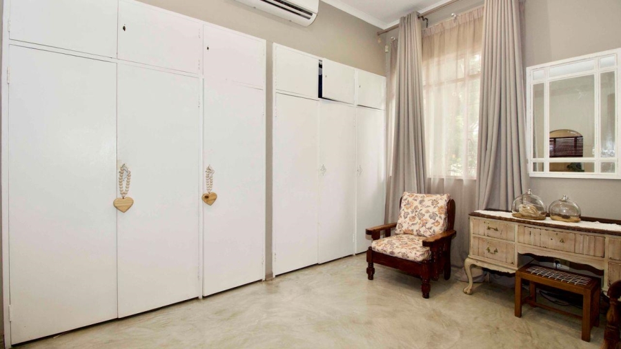 7 Bedroom Property for Sale in Clubview Gauteng