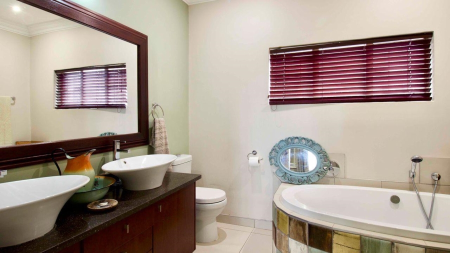 7 Bedroom Property for Sale in Clubview Gauteng