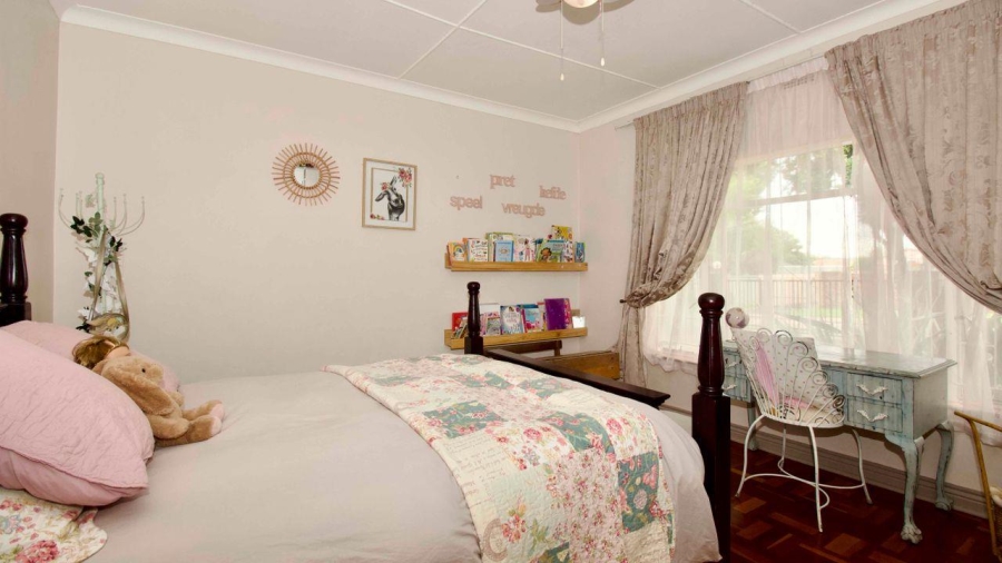 7 Bedroom Property for Sale in Clubview Gauteng