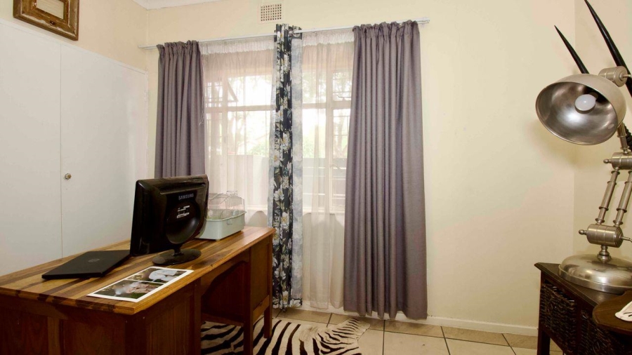 7 Bedroom Property for Sale in Clubview Gauteng