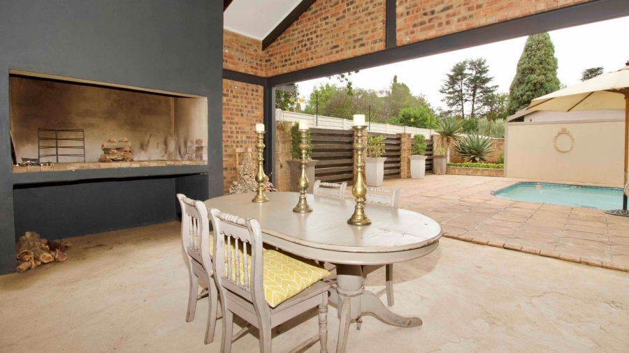 7 Bedroom Property for Sale in Clubview Gauteng