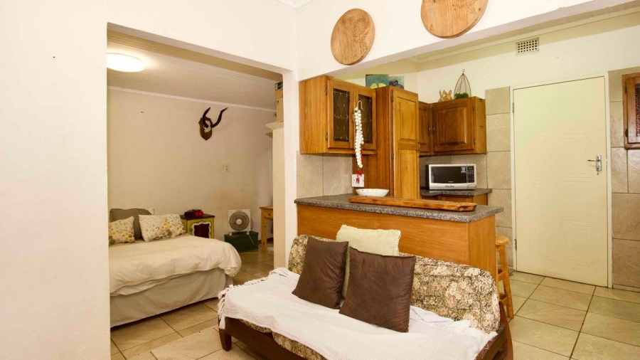 7 Bedroom Property for Sale in Clubview Gauteng