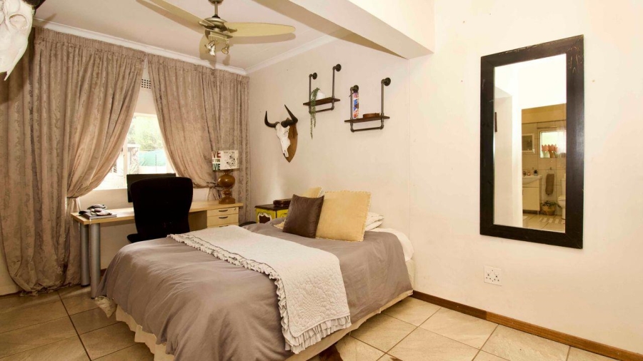 7 Bedroom Property for Sale in Clubview Gauteng