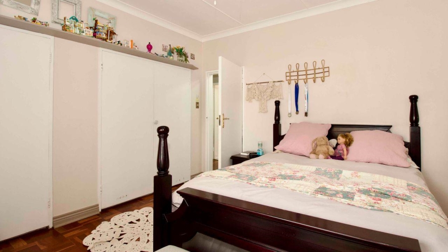 7 Bedroom Property for Sale in Clubview Gauteng
