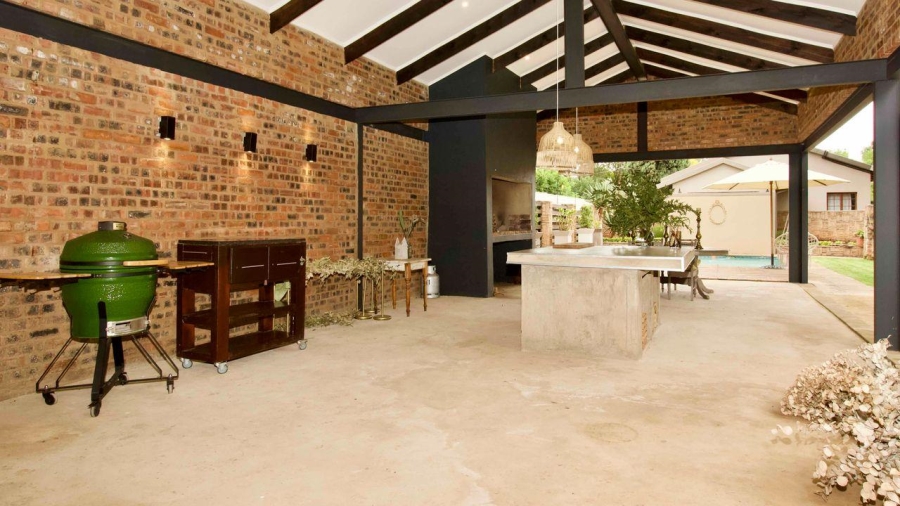 7 Bedroom Property for Sale in Clubview Gauteng