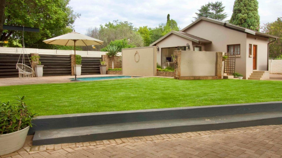 7 Bedroom Property for Sale in Clubview Gauteng