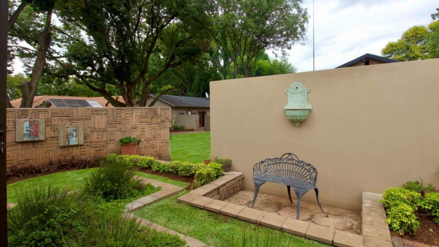7 Bedroom Property for Sale in Clubview Gauteng