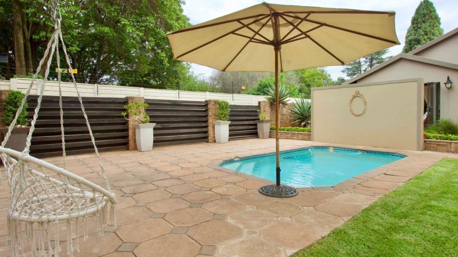 7 Bedroom Property for Sale in Clubview Gauteng