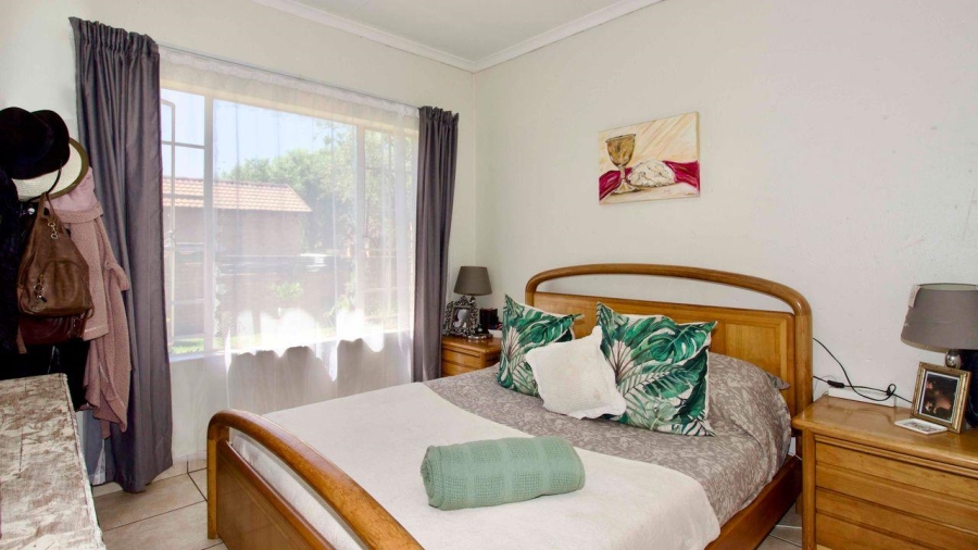3 Bedroom Property for Sale in Amberfield Gauteng