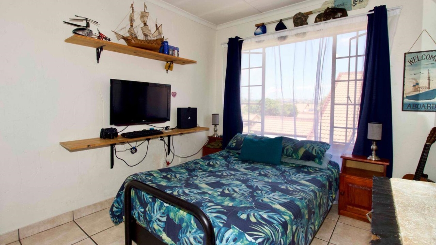 3 Bedroom Property for Sale in Amberfield Gauteng