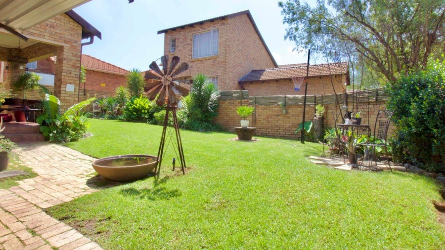 3 Bedroom Property for Sale in Amberfield Gauteng