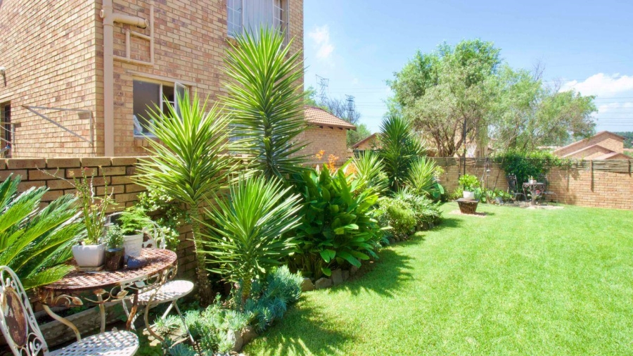 3 Bedroom Property for Sale in Amberfield Gauteng