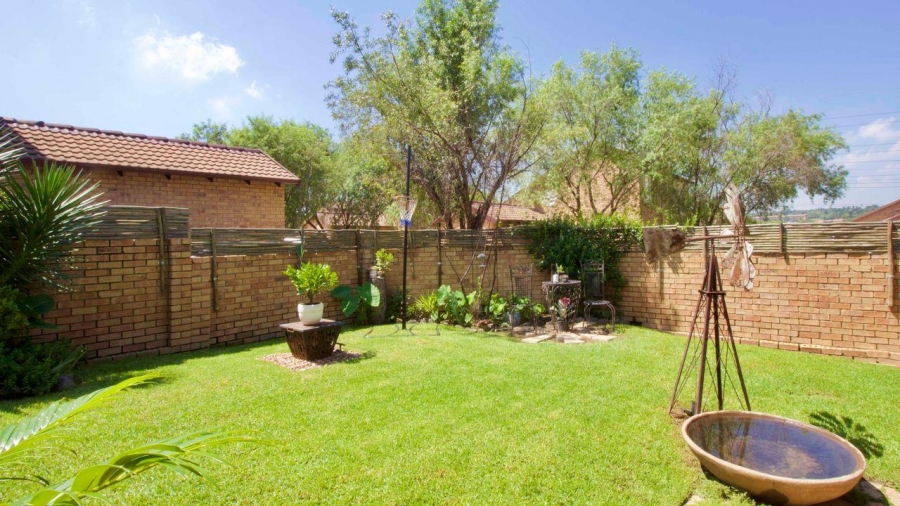 3 Bedroom Property for Sale in Amberfield Gauteng