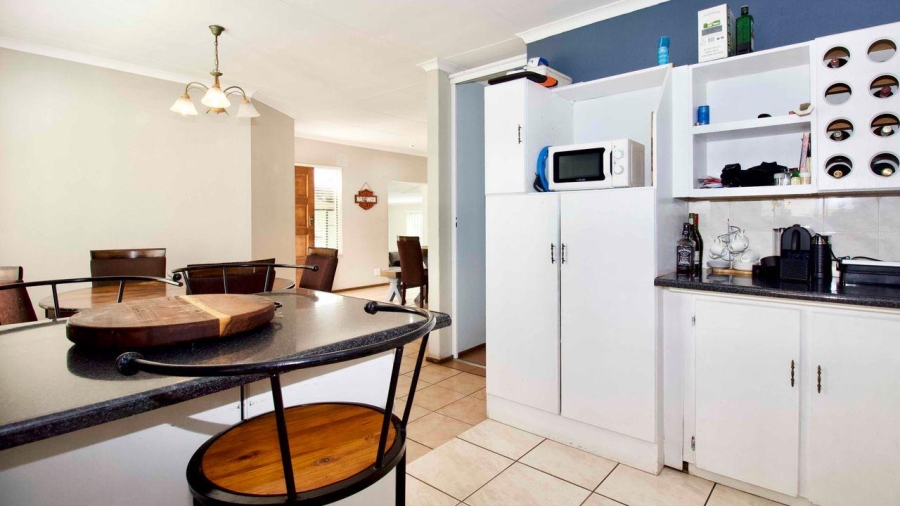 3 Bedroom Property for Sale in Highveld Gauteng