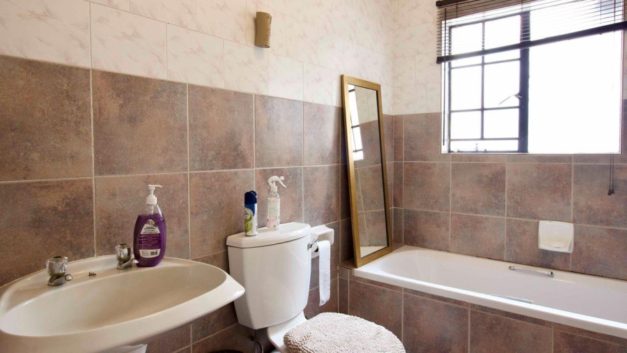 3 Bedroom Property for Sale in Highveld Gauteng