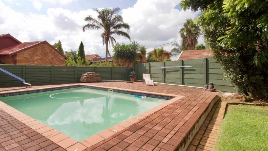 3 Bedroom Property for Sale in Highveld Gauteng