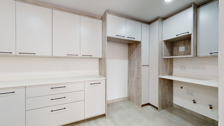 3 Bedroom Property for Sale in Dayanglen Gauteng