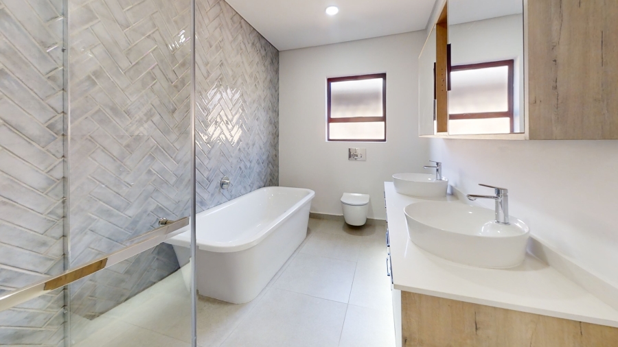 3 Bedroom Property for Sale in Dayanglen Gauteng