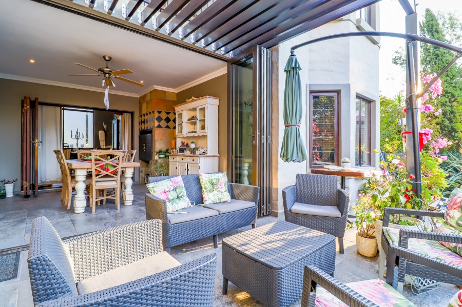 5 Bedroom Property for Sale in Midstream Estate Gauteng