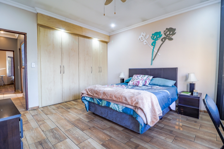 5 Bedroom Property for Sale in Midstream Estate Gauteng