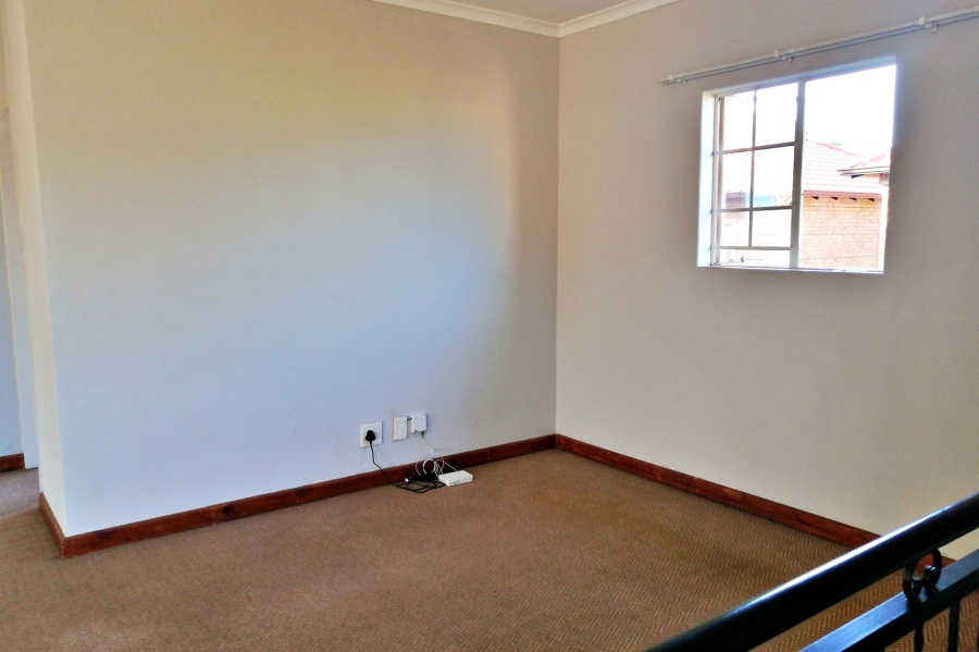 3 Bedroom Property for Sale in Six Fountains Residential Estate Gauteng