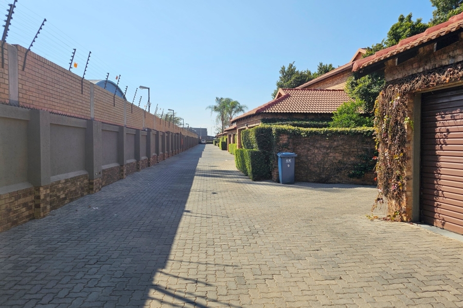 3 Bedroom Property for Sale in Six Fountains Residential Estate Gauteng
