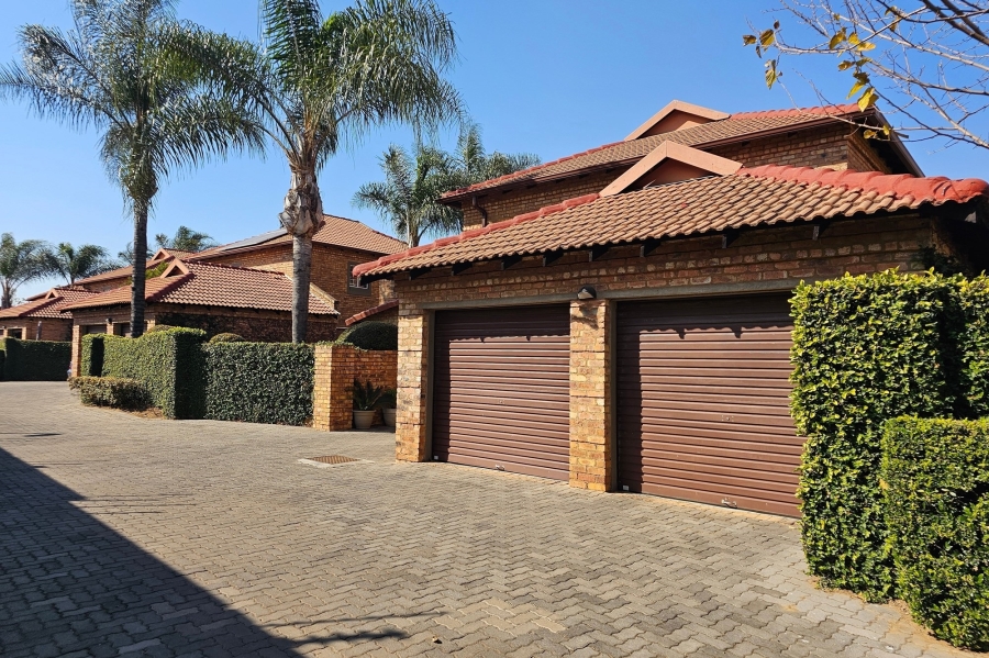 3 Bedroom Property for Sale in Six Fountains Residential Estate Gauteng