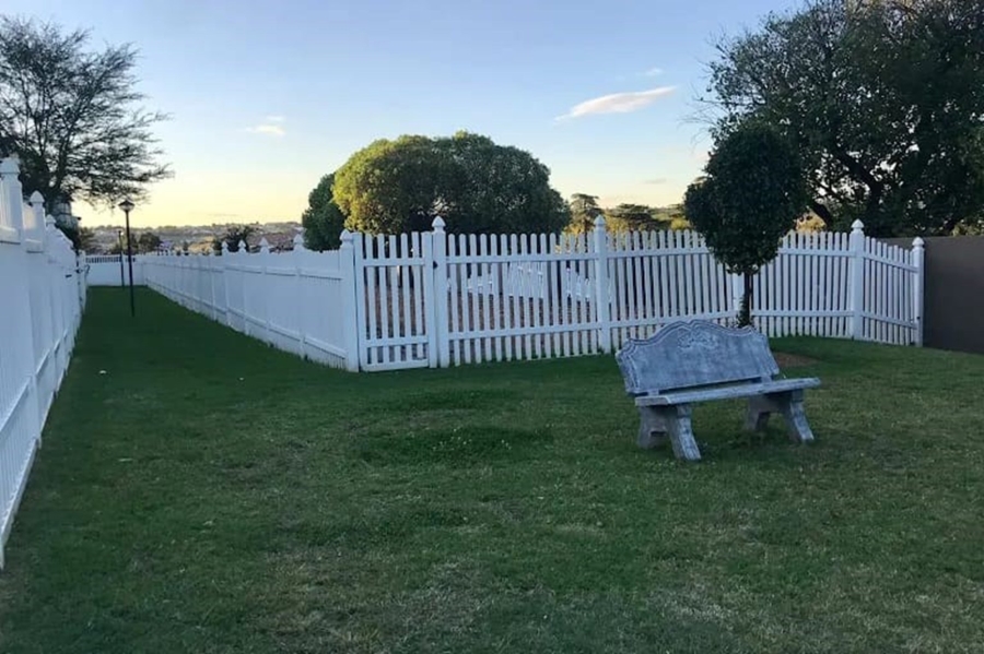 To Let 2 Bedroom Property for Rent in Barbeque Downs Gauteng