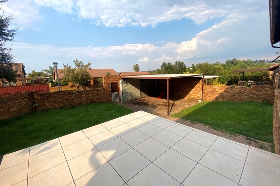 To Let 3 Bedroom Property for Rent in Noordhang Gauteng