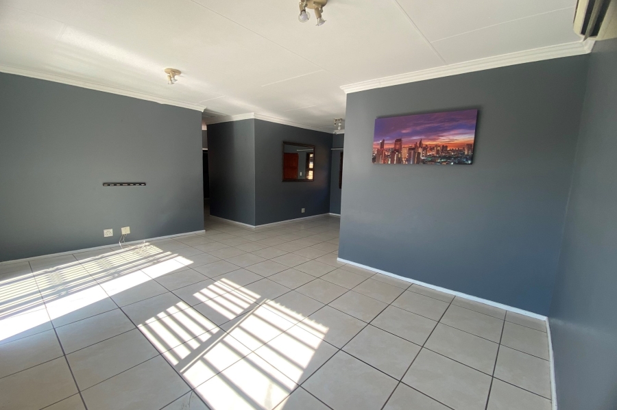 To Let 3 Bedroom Property for Rent in Noordhang Gauteng
