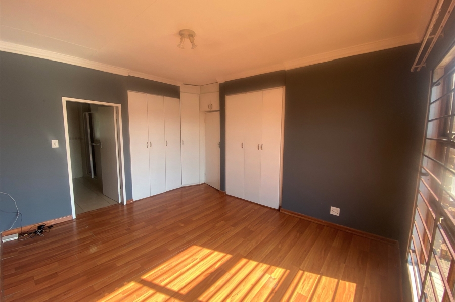 To Let 3 Bedroom Property for Rent in Noordhang Gauteng