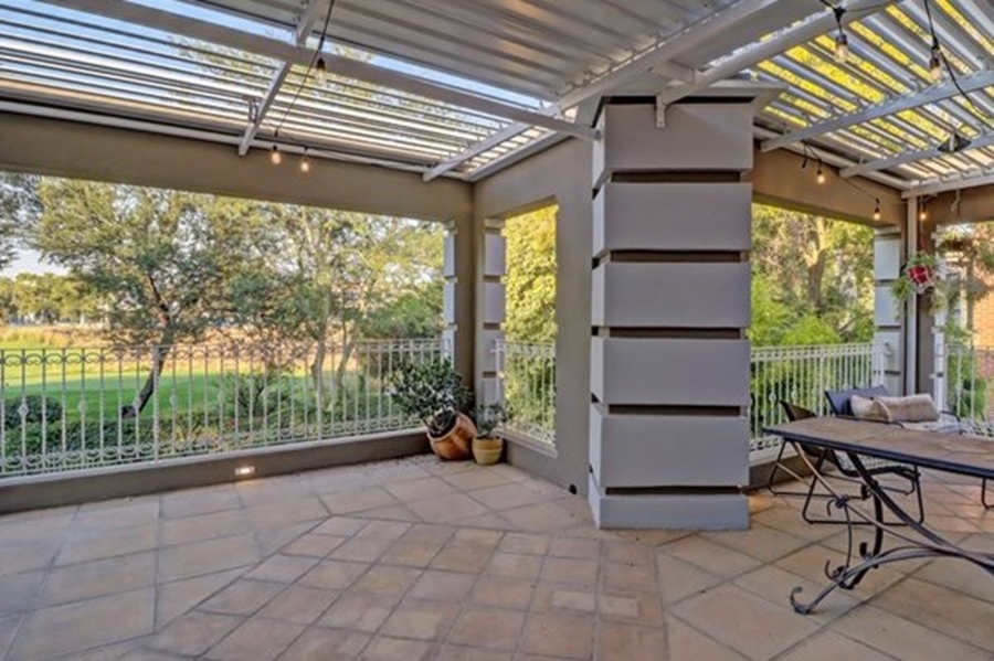 4 Bedroom Property for Sale in Blue Valley Golf Estate Gauteng