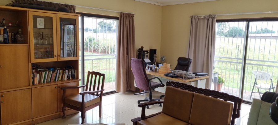 Commercial Property for Sale in Valley Settlements A H Gauteng