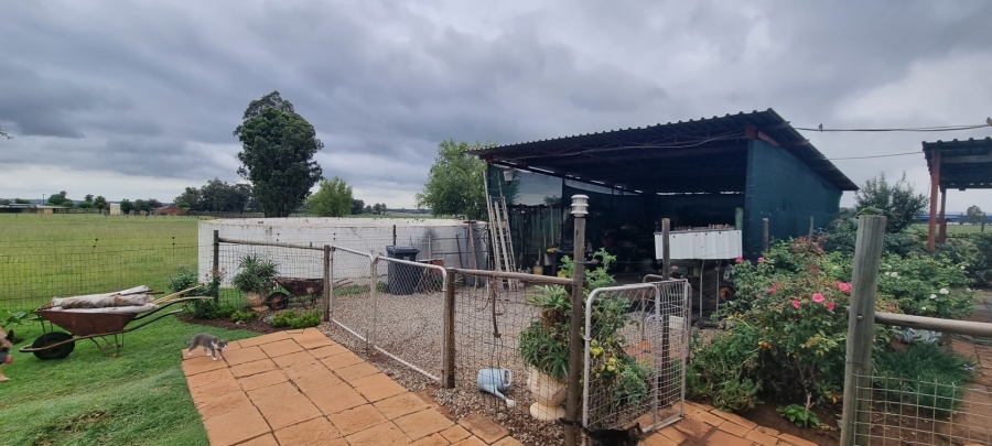 Commercial Property for Sale in Valley Settlements A H Gauteng