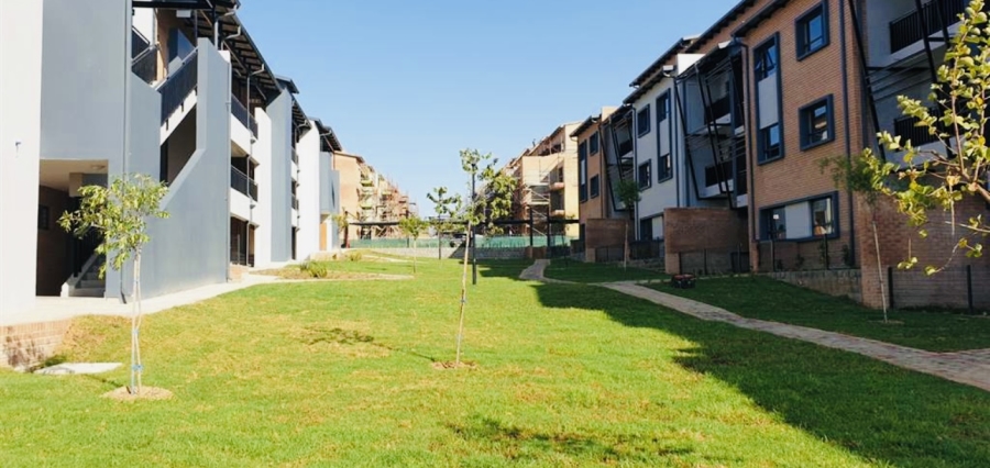 To Let 2 Bedroom Property for Rent in Vorna Valley Gauteng