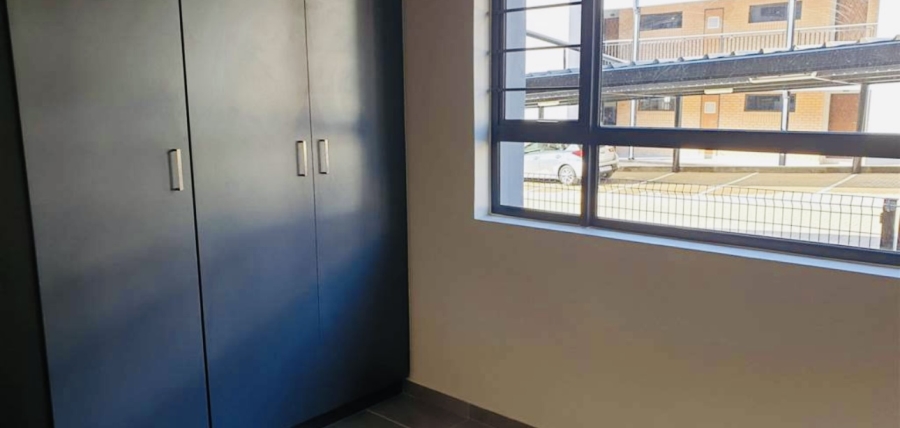 To Let 2 Bedroom Property for Rent in Vorna Valley Gauteng