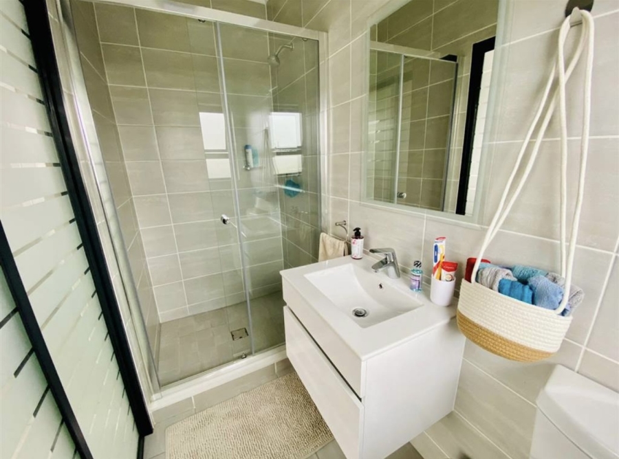 To Let 1 Bedroom Property for Rent in Waterfall Gauteng