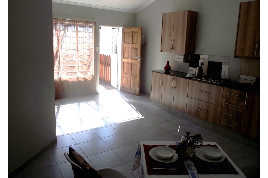 To Let 2 Bedroom Property for Rent in Croydon Gauteng